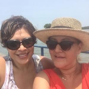 Meet your Posher, Lizbeth